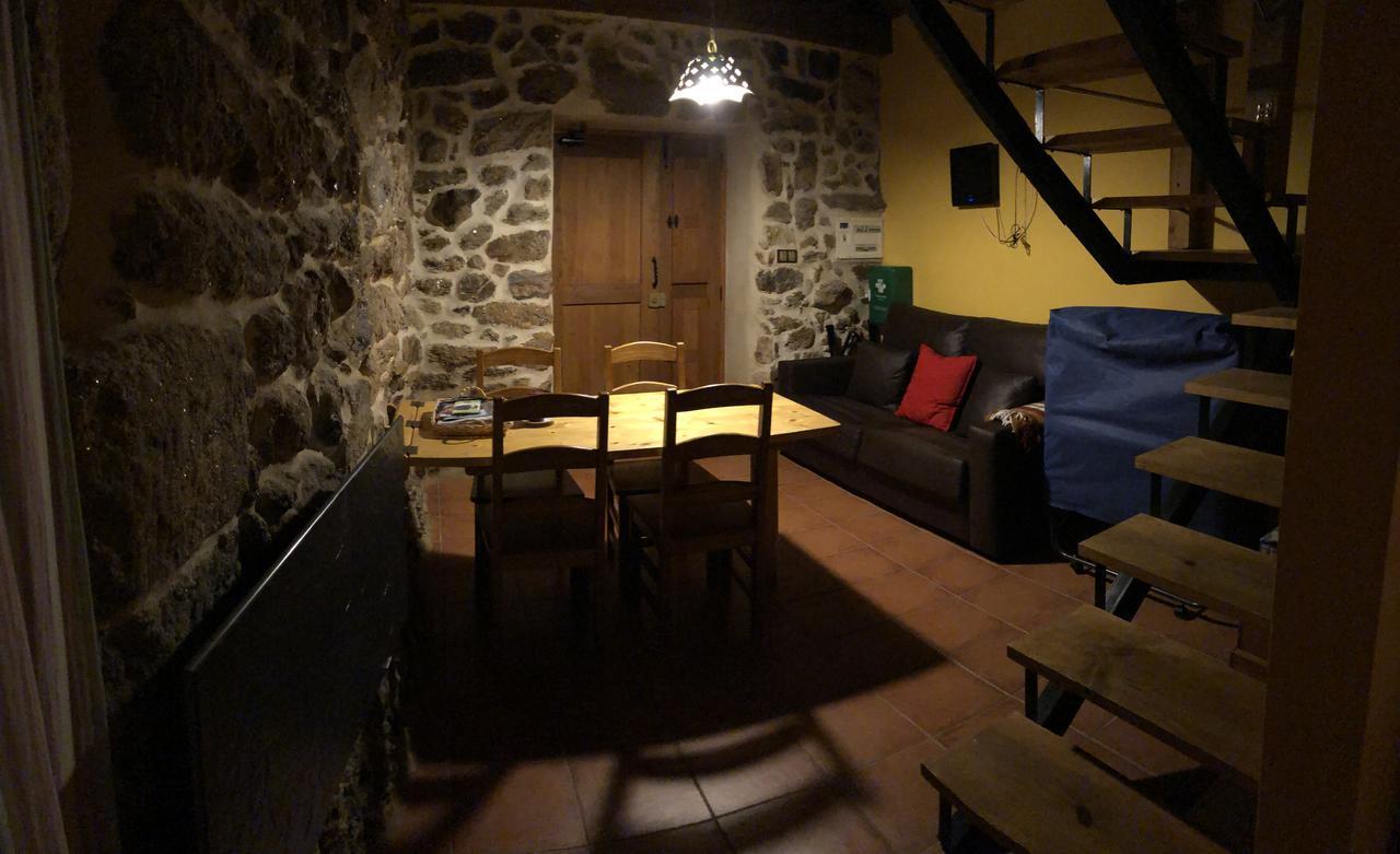 Apartamentos Rurales A Torre Porquera ภายนอก รูปภาพ